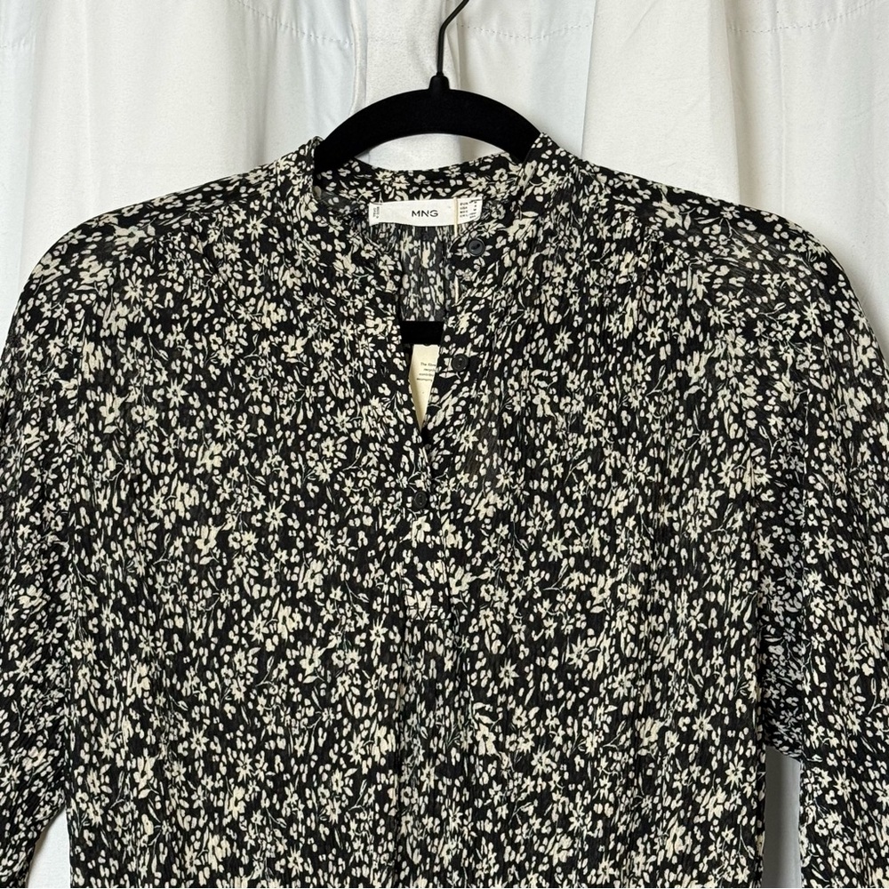MNG Mango Floral Smocked Mini Dress Black White Boho Medium NWT - Picture 5 of 16